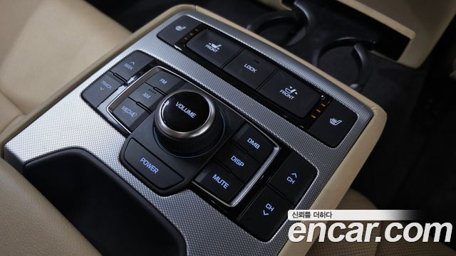 Genesis G80 2019 — photo 24