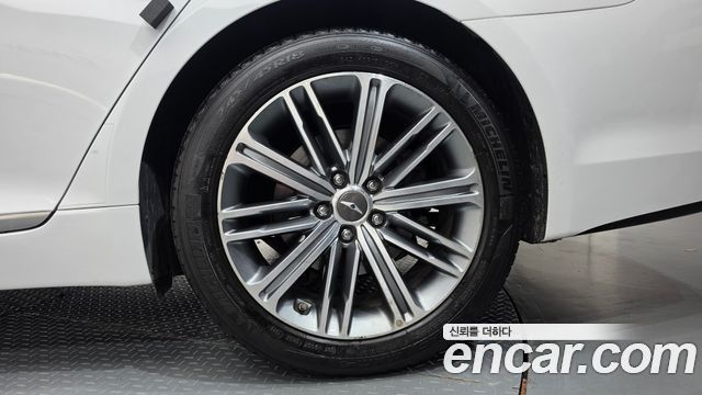 Genesis G80 2019 — photo 7