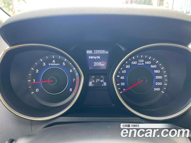 Hyundai AVANTE 2011 — photo 7