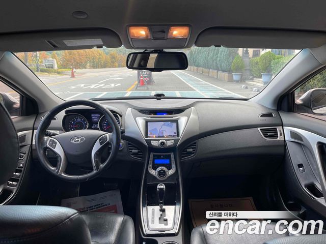 Hyundai AVANTE 2011 — photo 14