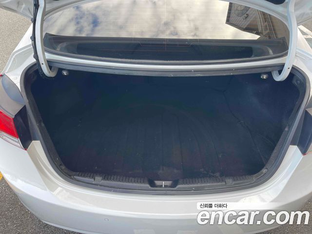 Hyundai AVANTE 2011 — photo 20