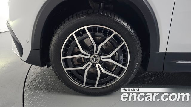 Mercedes-Benz EQB 2023 — photo 5