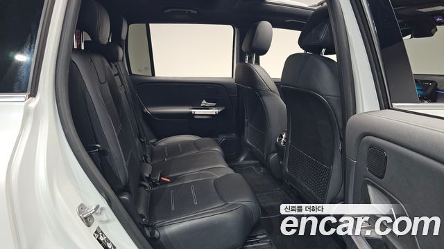 Mercedes-Benz EQB 2023 — photo 17
