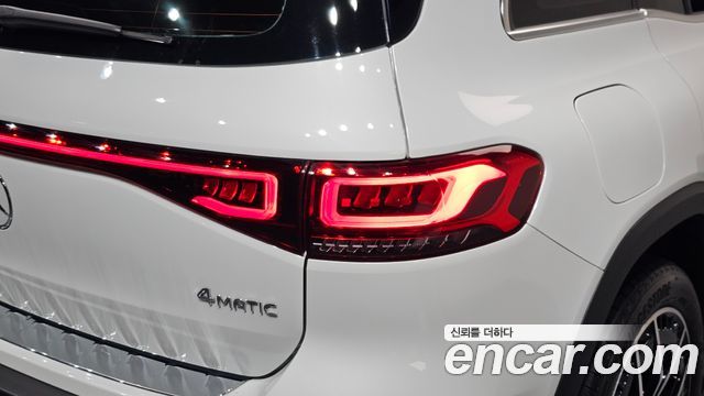 Mercedes-Benz EQB 2023 — photo 9