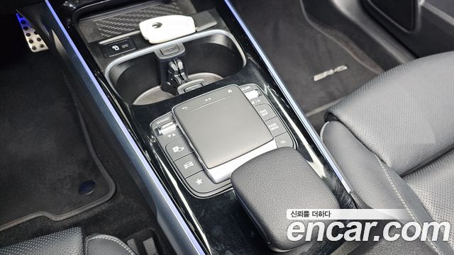 Mercedes-Benz EQB 2023 — photo 30