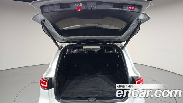Mercedes-Benz EQB 2023 — photo 33