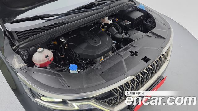 Kia Canival 2023 — photo 6