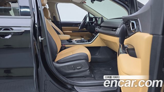 Kia Canival 2023 — photo 11