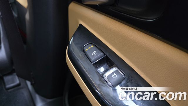 Kia Canival 2023 — photo 19