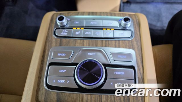 Kia K9 2022 — photo 25