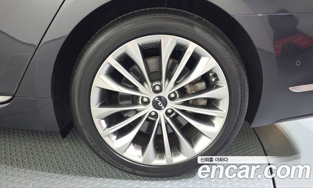 Kia K9 2022 — photo 7