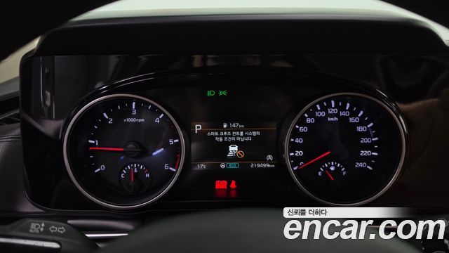 Kia Canival 2021 — photo 8