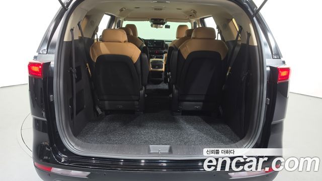 Kia Canival 2021 — photo 20