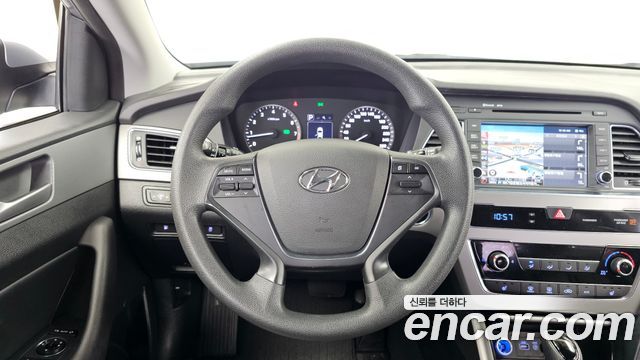 Hyundai Sonata 2016 — photo 19