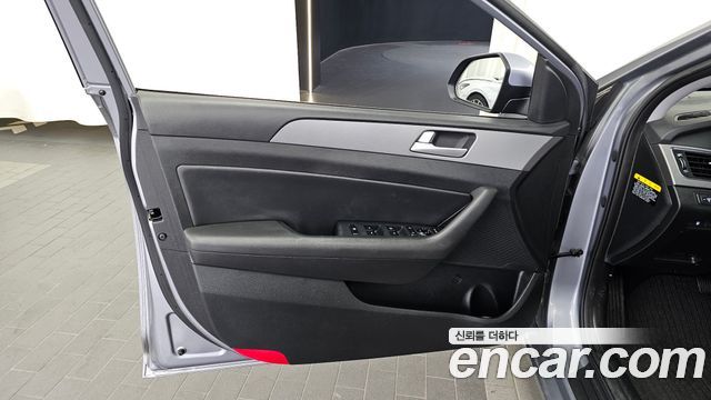 Hyundai Sonata 2016 — photo 14