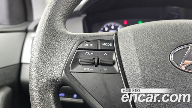 Hyundai Sonata 2016 — photo 30