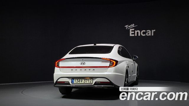 Hyundai Sonata 2022 — photo 4