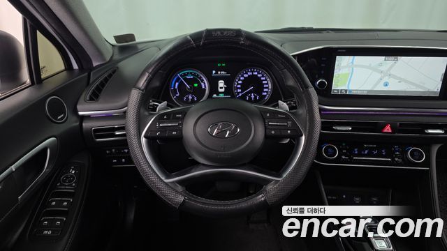 Hyundai Sonata 2022 — photo 19