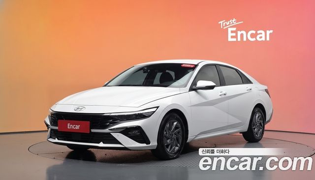 Hyundai AVANTE 2025 — photo 1