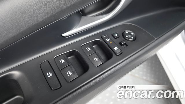 Hyundai AVANTE 2025 — photo 28