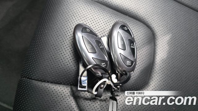 Hyundai AVANTE 2025 — photo 30