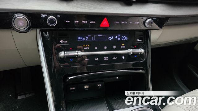 Kia Canival 2023 — photo 23