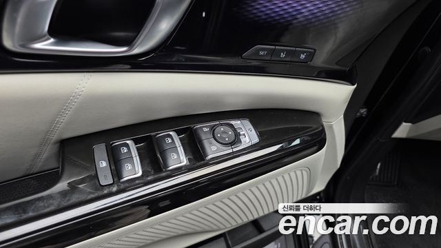 Kia Canival 2023 — photo 29