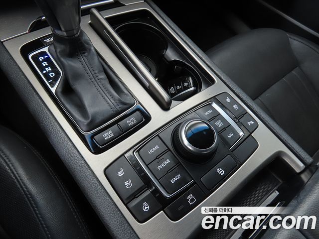 Hyundai Genesis 2016 — photo 12