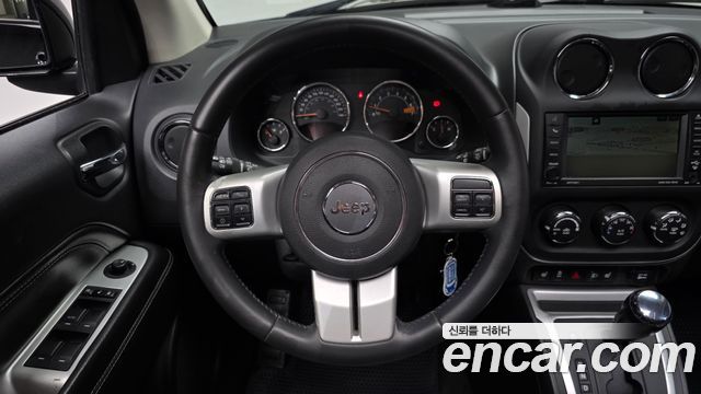 Jeep Compass 2014 — photo 19