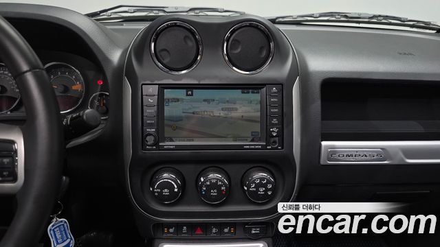 Jeep Compass 2014 — photo 20