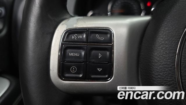Jeep Compass 2014 — photo 28
