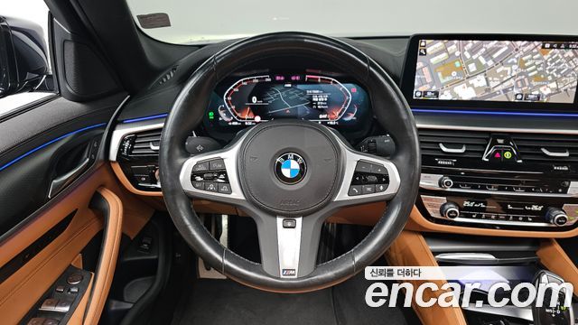 BMW 5-Series 2023 — photo 19