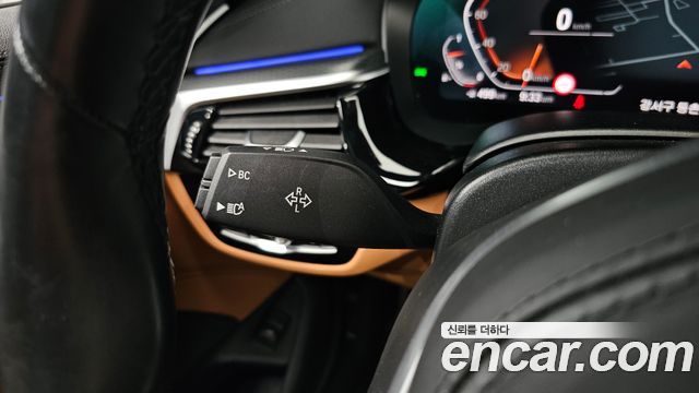 BMW 5-Series 2023 — photo 21