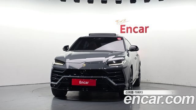 Lamborghini Urus 2021 — photo 3