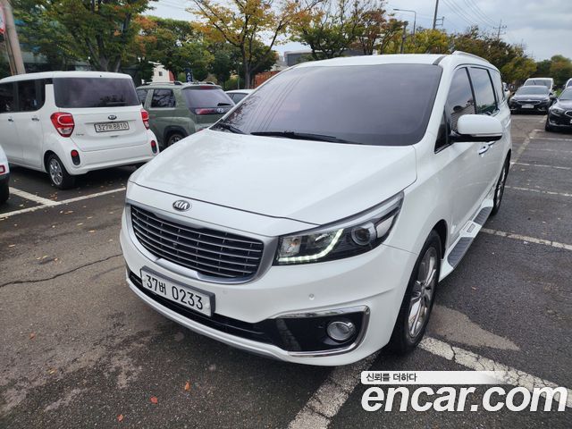 Kia Canival 2017 — photo 1