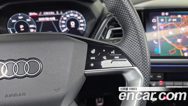 Audi Q4 e-tron 2022 — photo 17