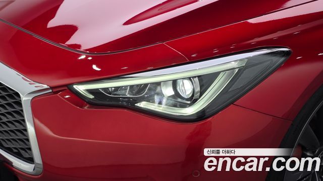Infiniti Q60 2018 — photo 8