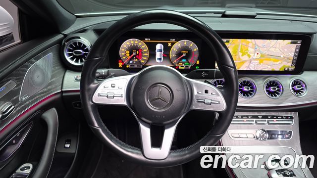Mercedes-Benz CLS-Class 2020 — photo 20
