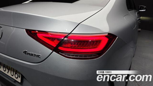 Mercedes-Benz CLS-Class 2020 — photo 9