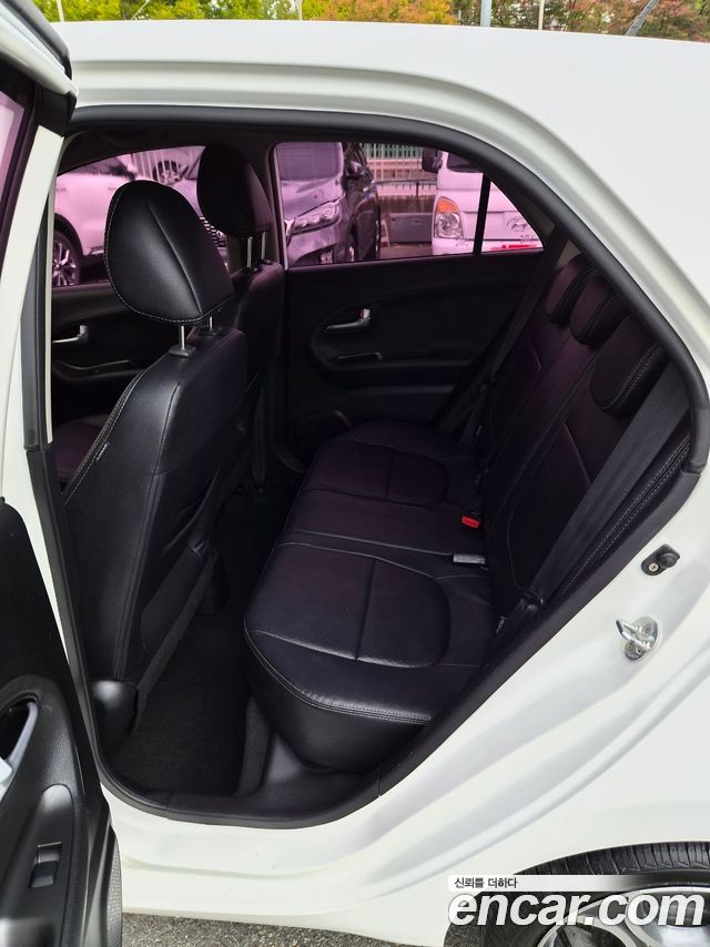 Kia morning 2015 — photo 17