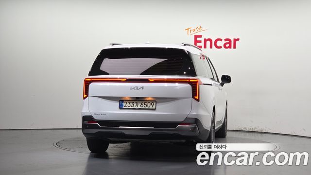 Kia Canival 2024 — photo 4