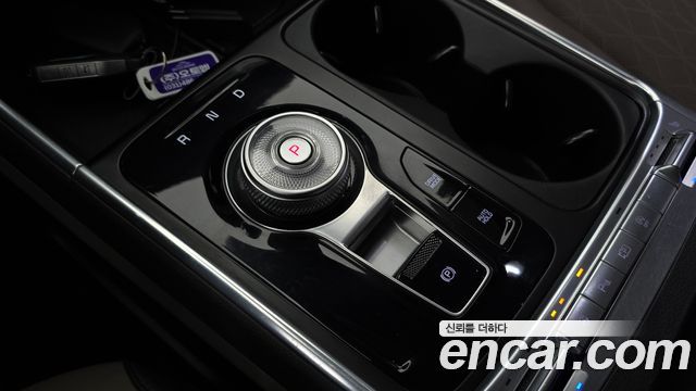 Kia Canival 2024 — photo 9