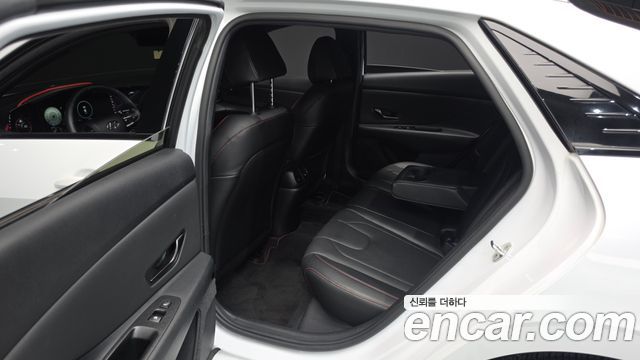 Hyundai AVANTE 2021 — photo 11