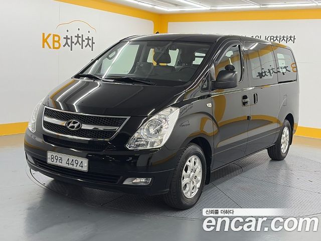 Hyundai Starex 2010 — photo 1