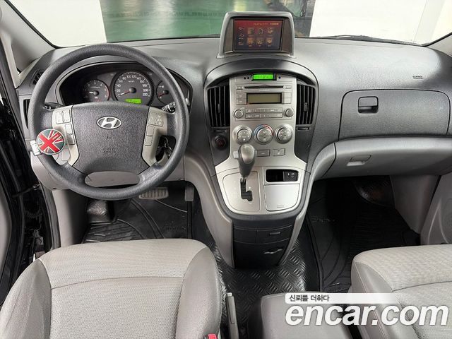 Hyundai Starex 2010 — photo 7
