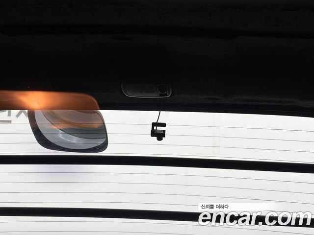 Hyundai Starex 2010 — photo 13