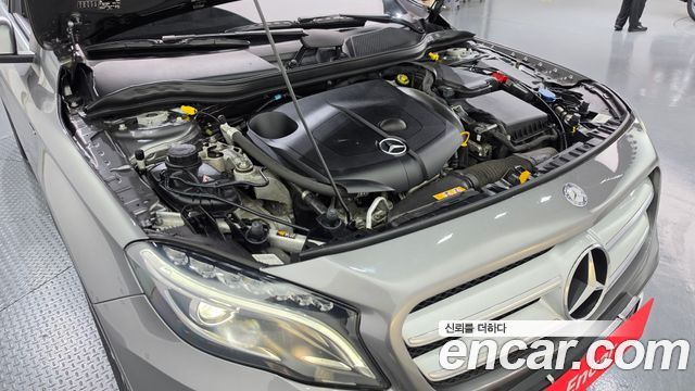 Mercedes-Benz GLA-Class 2017 — photo 6