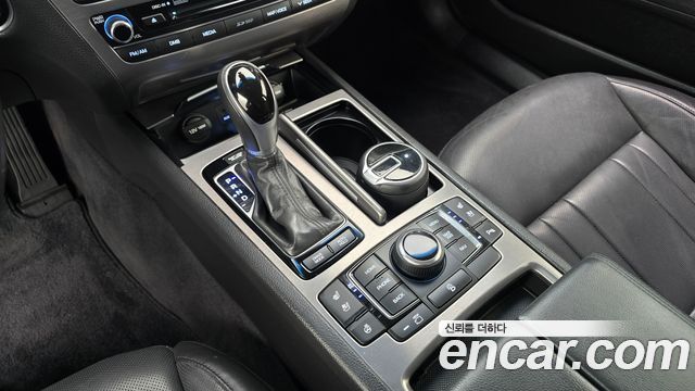 Hyundai Genesis 2016 — photo 12