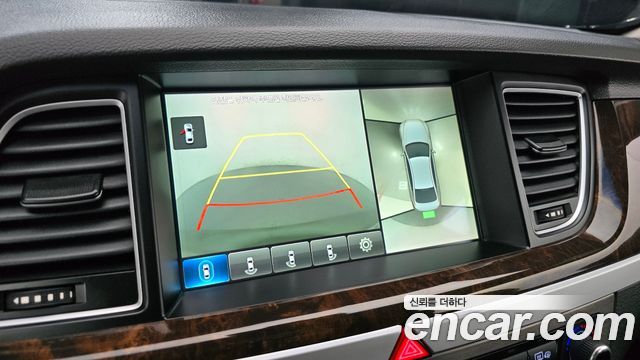 Hyundai Genesis 2016 — photo 21