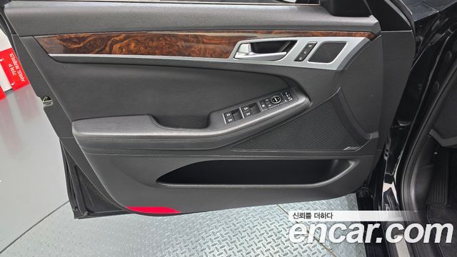 Hyundai Genesis 2016 — photo 14